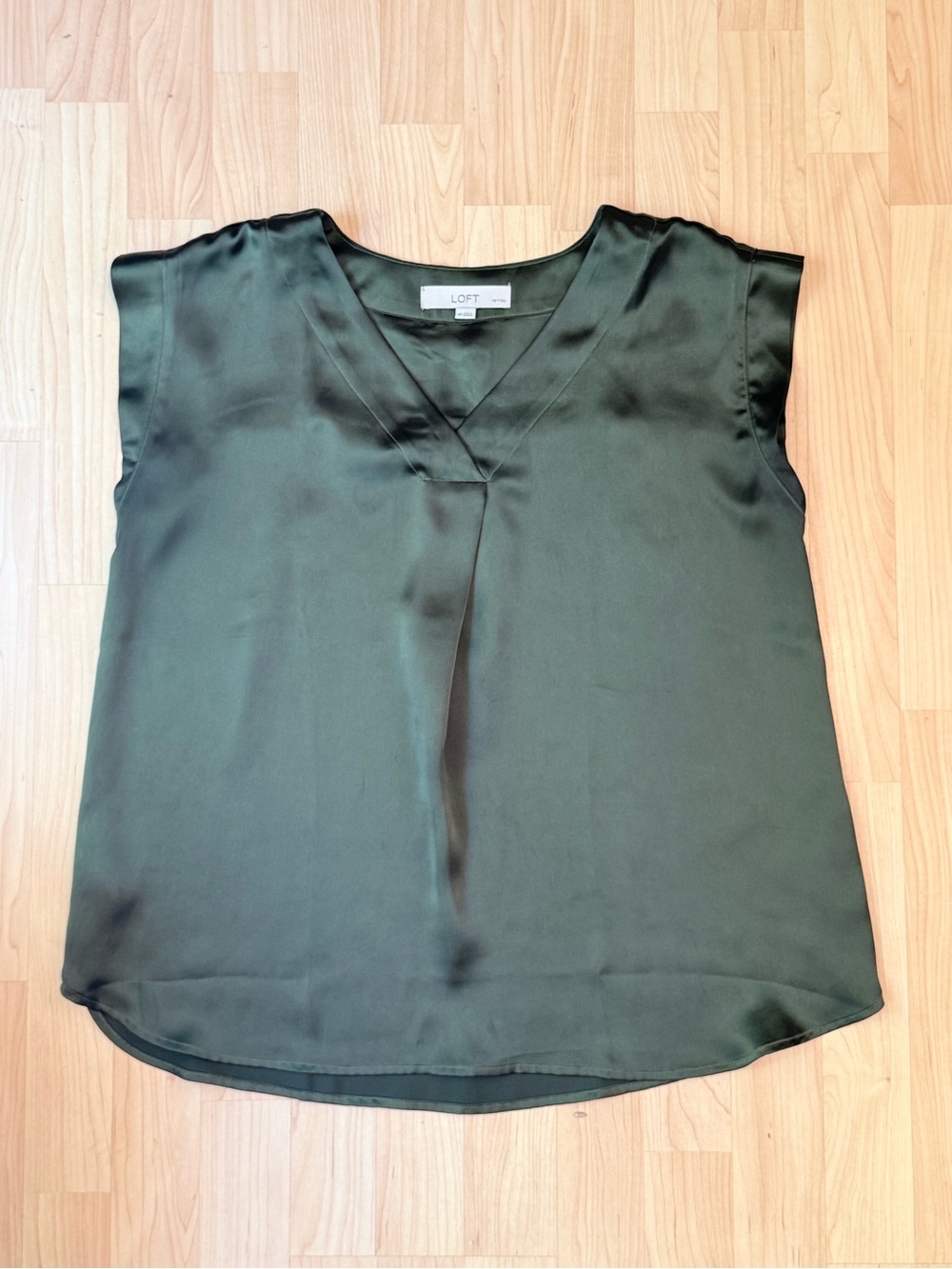 LOFT Olive Green V-Neck Blouse -Petite M